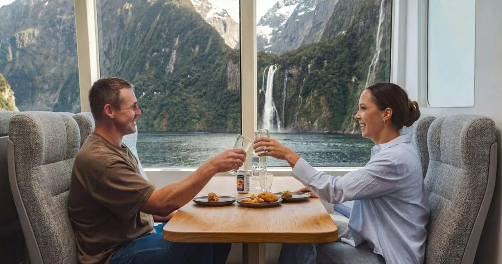 Milford Sound All-Inclusive VIP Cruise